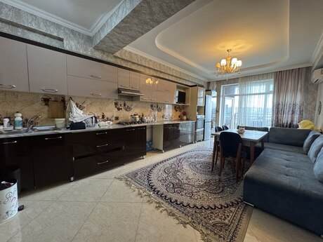 3 otaqlı yeni tikili - Elmlər Akademiyası m. - 130 m²