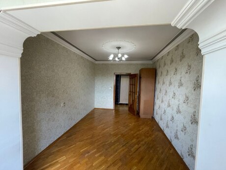 2 otaqlı köhnə tikili - Həzi Aslanov m. - 65 m²
