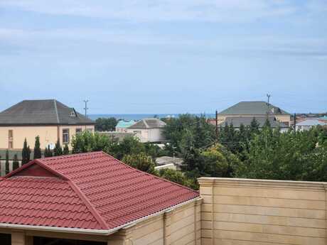 6 otaqlı həyət evi/bağ evi - Novxanı q. - 620 m²