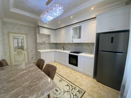 2-комн. новостройка - пос. Бакиханова - 116 м²