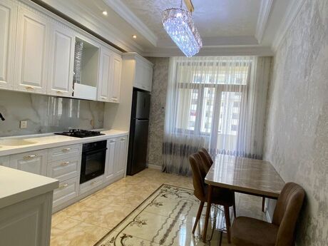 2-комн. новостройка - пос. Бакиханова - 116 м²