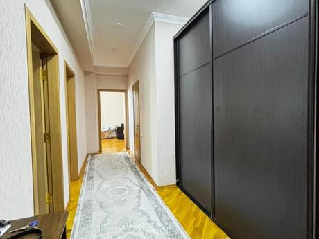 Elan №6217142 - Bakı, Qara Qarayev m., 2 otaqlı, 80 m², 13/13 mərtəbə