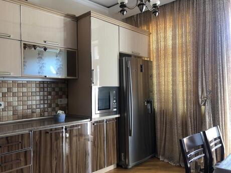 Elan №6217244 - Bakı, İnşaatçılar m., 2 otaqlı, 82 m², 7/17 mərtəbə