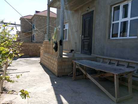 6 otaqlı həyət evi/bağ evi - Sumqayıt - 240 m²