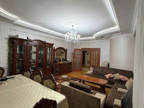 3-комн. новостройка - м. Низами - 150 м²