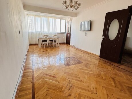 Elan №6217333 - Bakı, İçəri Şəhər m., 3 otaqlı, 70 m², 9/9 mərtəbə