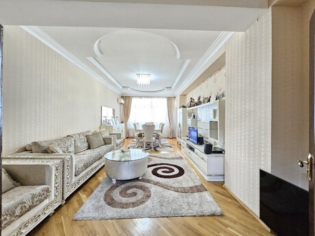 3 otaqlı yeni tikili - Yeni Yasamal q. - 130 m²