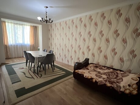 4-комн. вторичка - м. Азадлыг проспекти - 110 м²