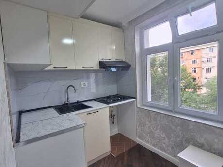 3-комн. вторичка - Сумгаит - 74 м²