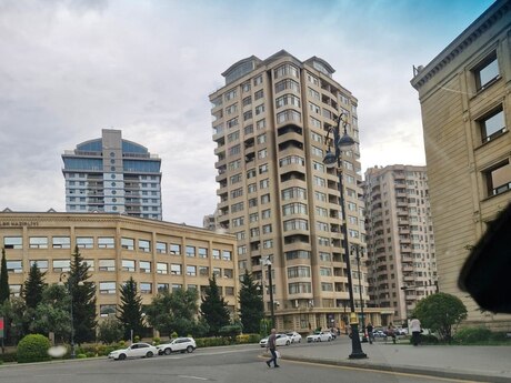 Elmlər Akademiyası m.