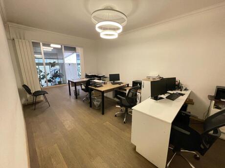 Elan №6218360 - Bakı, Şah İsmayıl Xətai m., 4 otaqlı, 140 m²