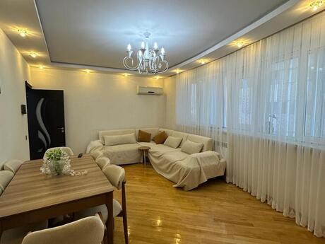 4 otaqlı yeni tikili - Bakıxanov q. - 131 m²