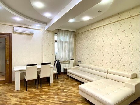 Elan №6218446 - Bakı, Nəriman Nərimanov m., 2 otaqlı, 80 m², 17/20 mərtəbə