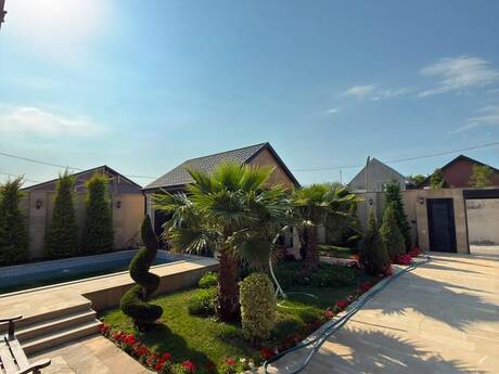 5 otaqlı həyət evi/bağ evi - Mərdəkan q. - 200 m²