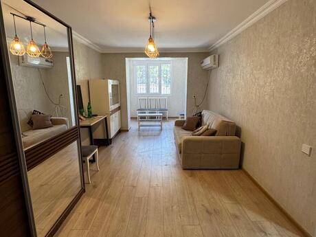 Elan №6218508 - Bakı, İnşaatçılar m., 2 otaqlı, 60 m², 2/5 mərtəbə