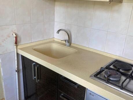 2-room old-build apartment for sale in Nərimanov, 52 m², 159 000 AZN, photo 2 / 8