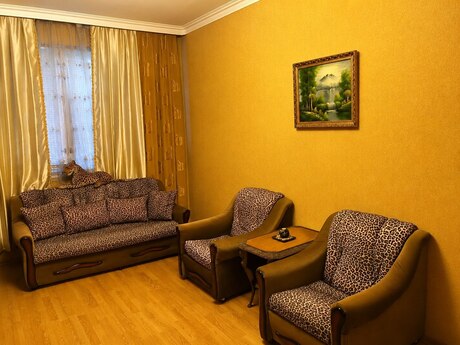 3 otaqlı köhnə tikili - Memar Əcəmi m. - 70 m²