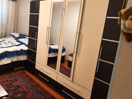 3 otaqlı köhnə tikili - Memar Əcəmi m. - 70 m²