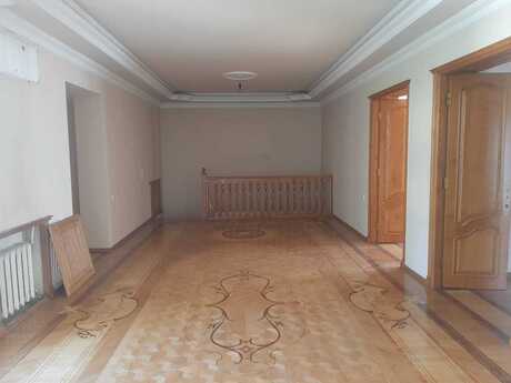 5 otaqlı həyət evi/bağ evi - Gənclik m. - 274 m²