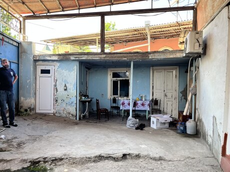 5 otaqlı həyət evi/bağ evi - Gəncə - 200 m²