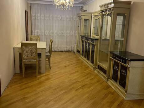 3 otaqlı yeni tikili - İnşaatçılar m. - 80 m²