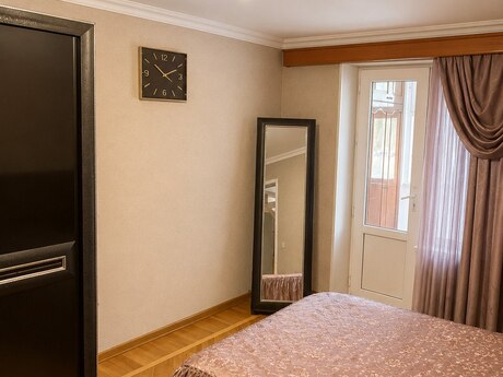 3 otaqlı köhnə tikili - Gənclik m. - 93 m²