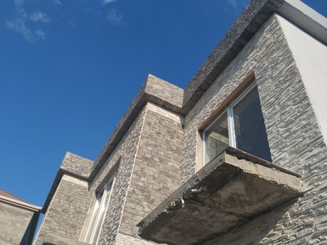 5 otaqlı həyət evi/bağ evi - Qala q. - 140 m²