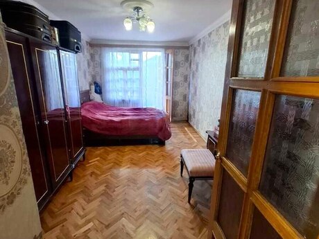 3 otaqlı köhnə tikili - Nəriman Nərimanov m. - 80 m²
