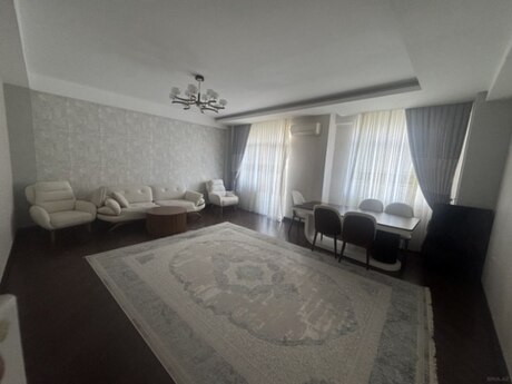 Объявление №6219342 - Баку, м. Гянджлик, 3-комн., 150 м², 2/18 этаж