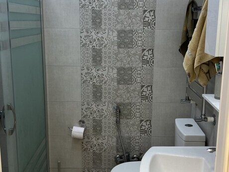 3-комн. новостройка - Насиминский р. - 90 м²