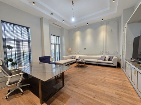 м. Шах Исмаил Хатаи