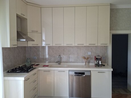 3 otaqlı həyət evi/bağ evi - Qəbələ - 200 m²