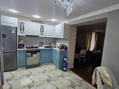 2 otaqlı köhnə tikili - İnşaatçılar m. - 70 m²