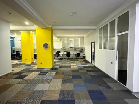 Elan №6219600 - Bakı, 28 May m., 200 m²