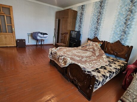 5 otaqlı həyət evi/bağ evi - Zabrat q. - 120 m²