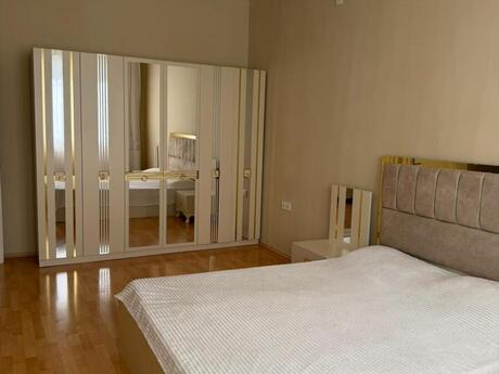 2 otaqlı yeni tikili - 8 Noyabr m. - 87 m²