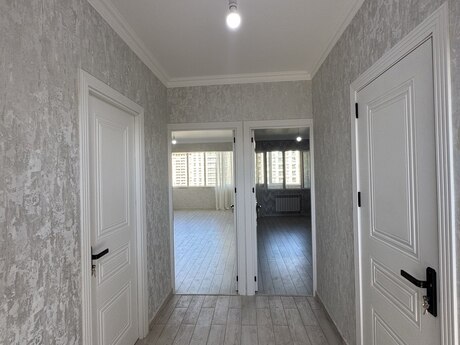 2 otaqlı köhnə tikili - İnşaatçılar m. - 70 m²