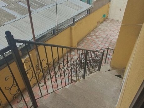 5 otaqlı həyət evi/bağ evi - Xırdalan - 160 m²