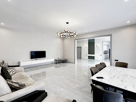 3 otaqlı həyət evi/bağ evi - Qəbələ - 180 m²