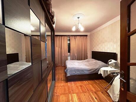 3 otaqlı köhnə tikili - Elmlər Akademiyası m. - 83 m²