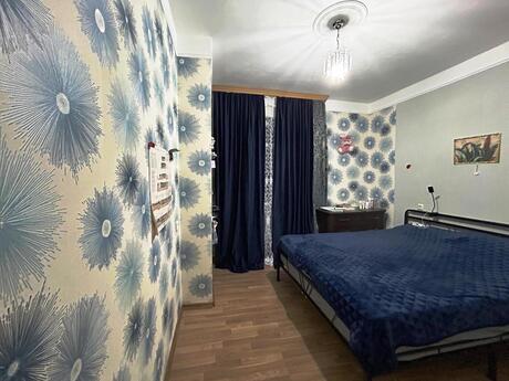 3 otaqlı köhnə tikili - Elmlər Akademiyası m. - 83 m²