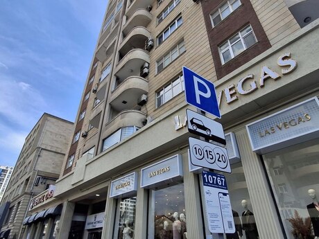 Elmlər Akademiyası m.