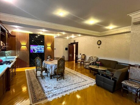 5 otaqlı mənzil, 235 m², Nəsimi: 550 000 ₼ 3