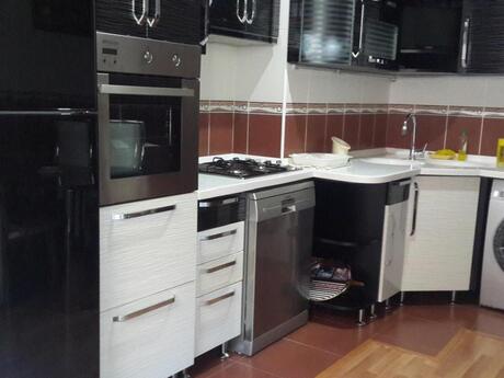 Elan №6220238 - Bakı, Nəsimi r., 3 otaqlı, 100 m², 12/22 mərtəbə