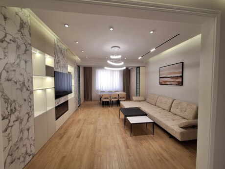Elan №6220297 - Bakı, Şah İsmayıl Xətai m., 3 otaqlı, 154 m², 12/24 mərtəbə