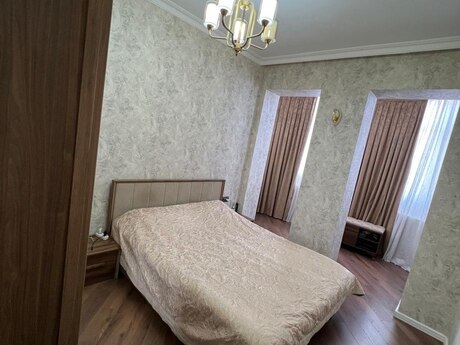 м. Ази Асланов
