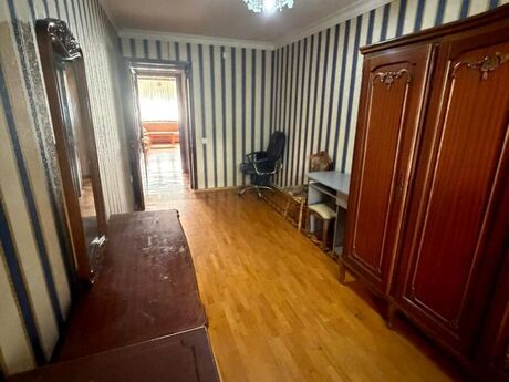 3 otaqlı köhnə tikili - Elmlər Akademiyası m. - 80 m²