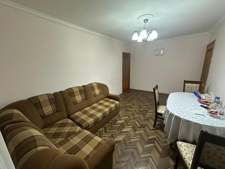 2-комн. вторичка - м. Элмляр Академиясы - 45 м²