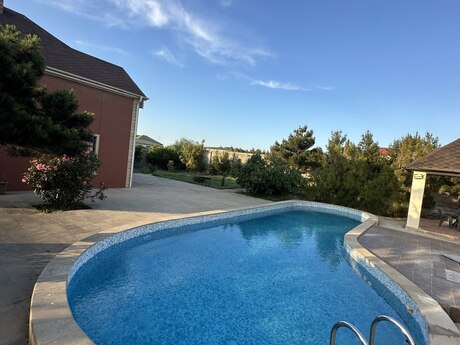 4 otaqlı həyət evi/bağ evi - Sabunçu q. - 400 m²