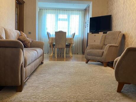 Elan №6220722 - Bakı, Memar Əcəmi m., 2 otaqlı, 55 m², 3/5 mərtəbə